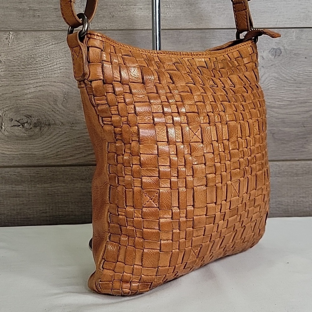 Vilenca Holland for Anthropologie Woven Shoulder Bag - Picture 3 of 12